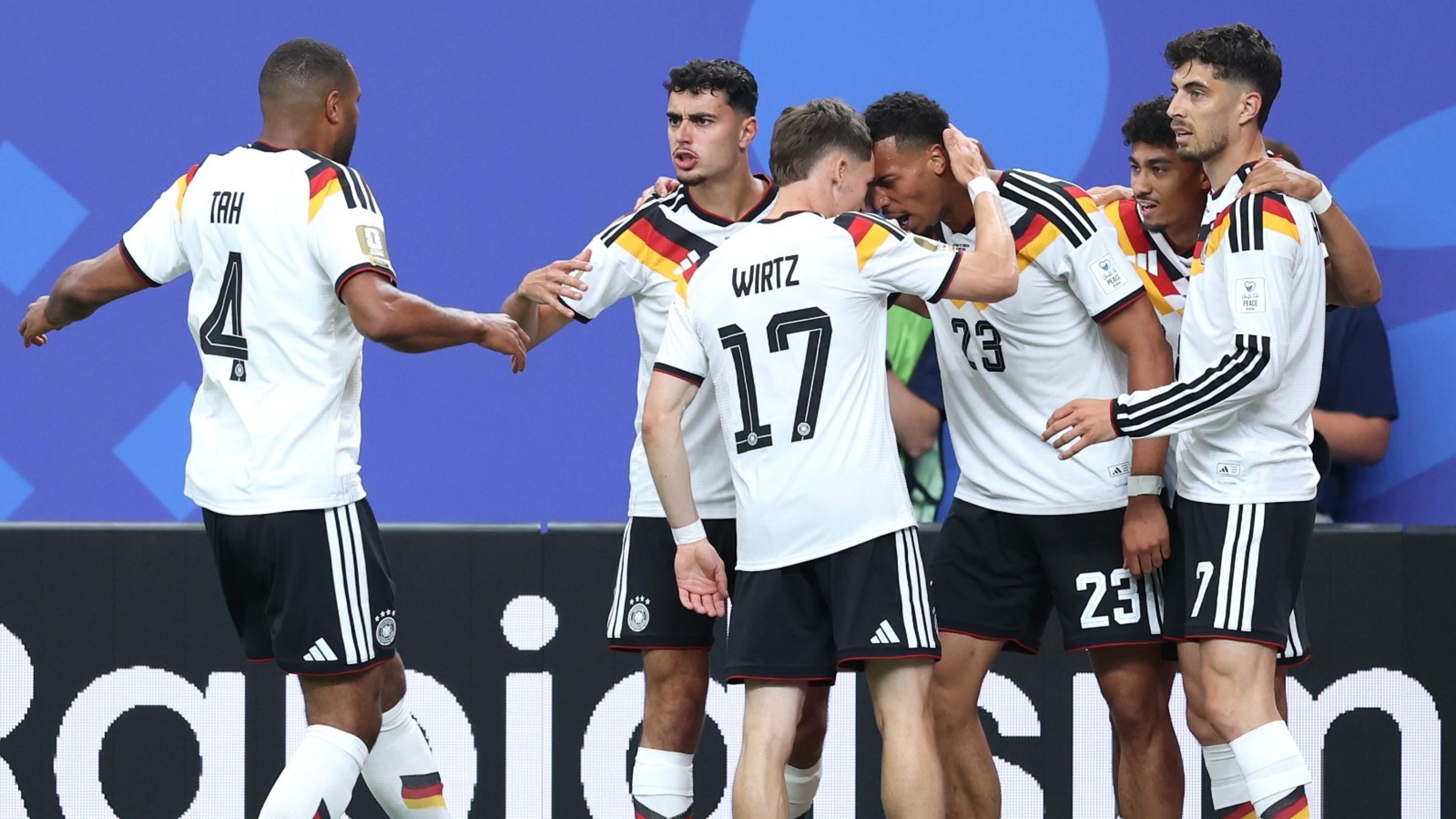 LIVE WK 2026 | Dick Advocaat komt met Curaçao op prachtige wijze langszij bij Duitsland